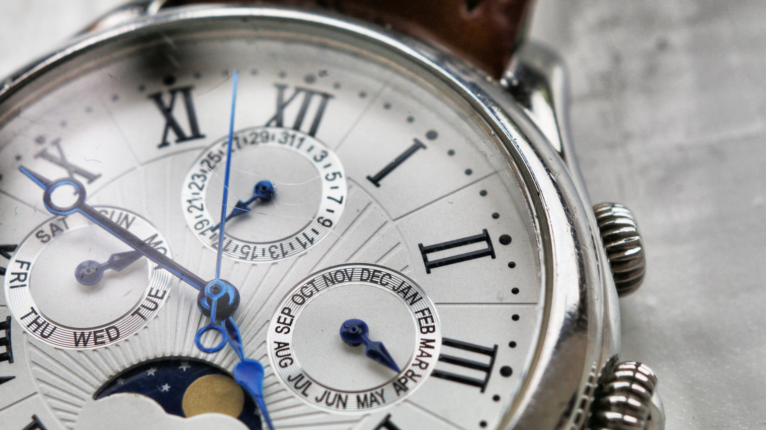How to Buy a Vintage Watch_Martins of Glasgow
