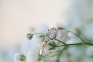 7 Expert Tips for Buying an Engagement Ring in 2021