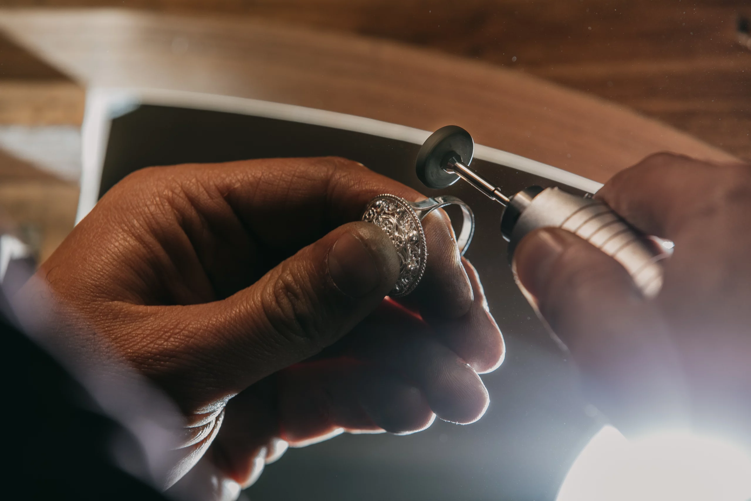 Jewellers clean jewellery