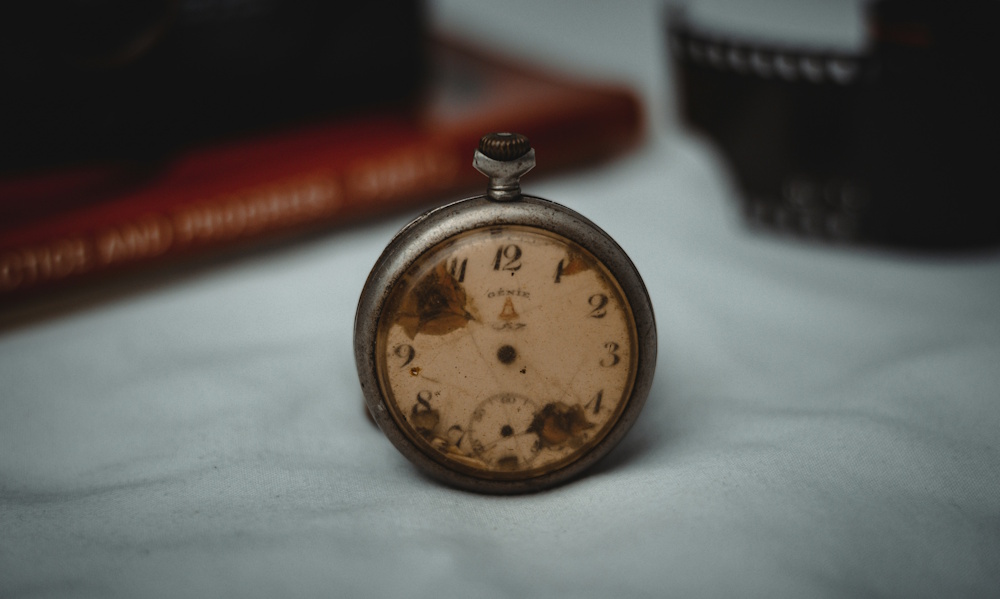 broken pocket watch